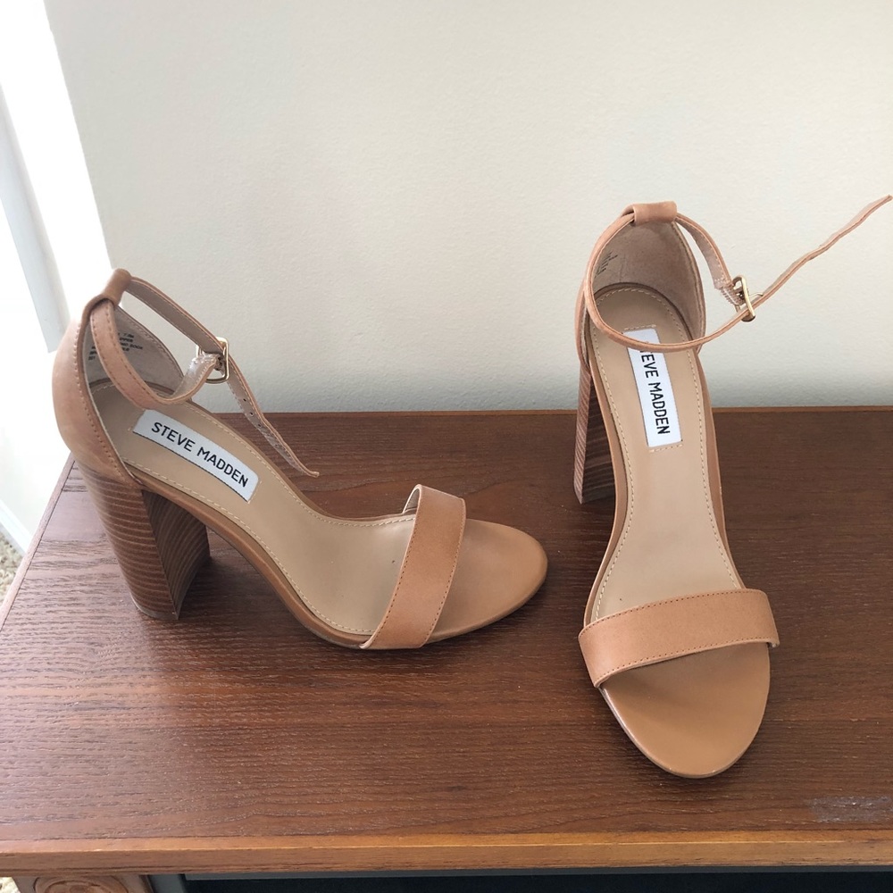 Brand new Steve Madden Carson block heel sandals